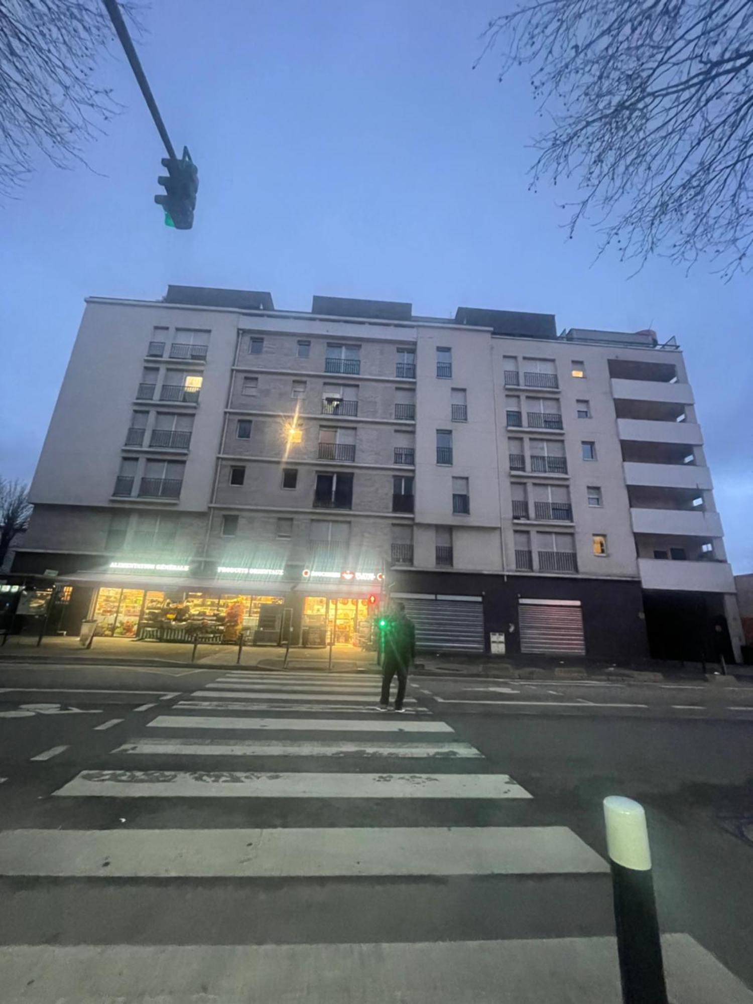La Chambre Saint-Denis (Seine-Saint-Denis) Exterior foto